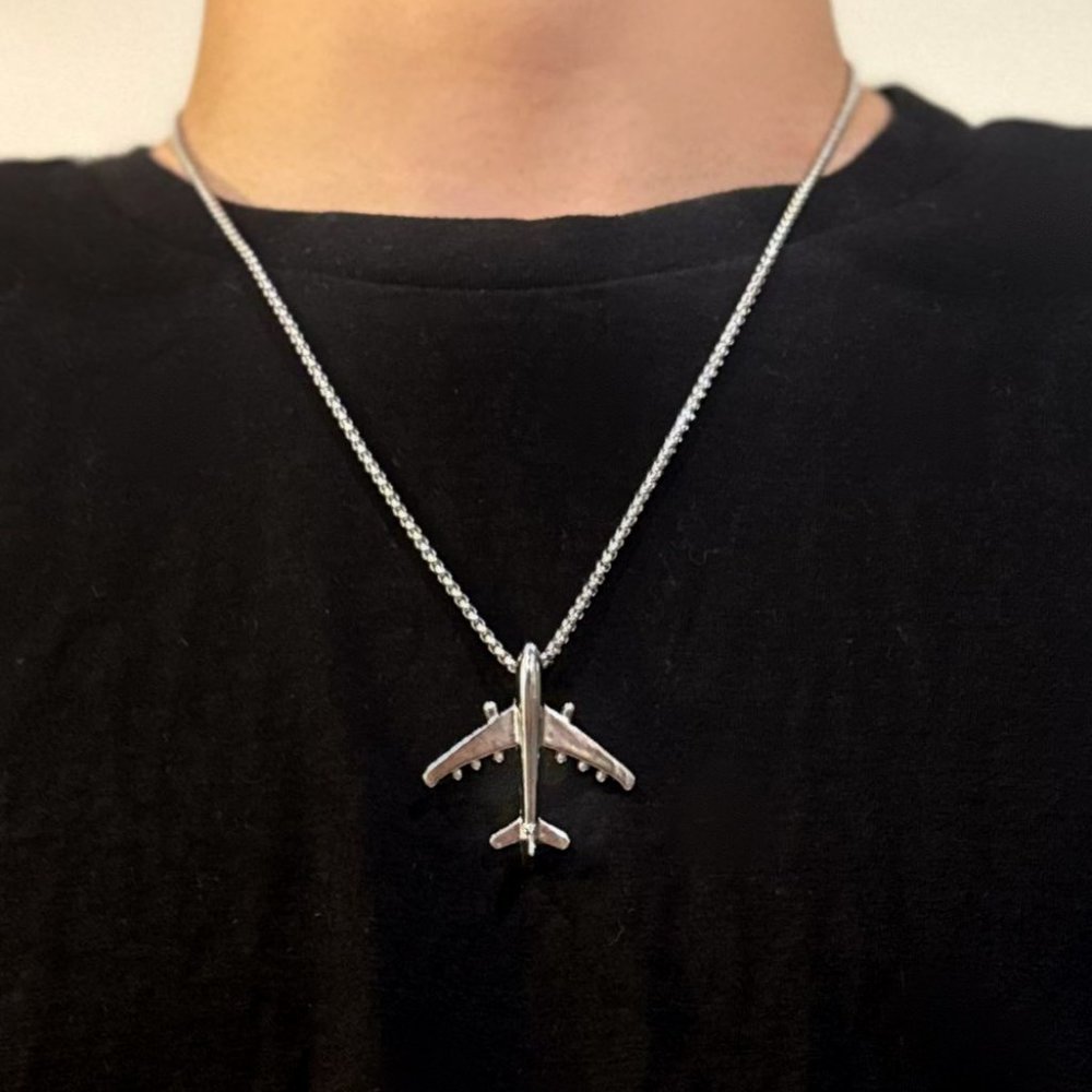 Jet Pendant Necklace